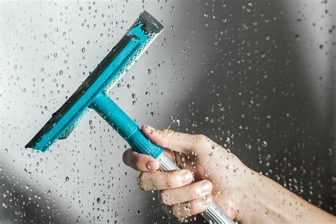 sque meaning|Squeegee .